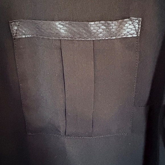 EDIT/JEANNE BECKER BLOUSE🖤 - Picture 7 of 8